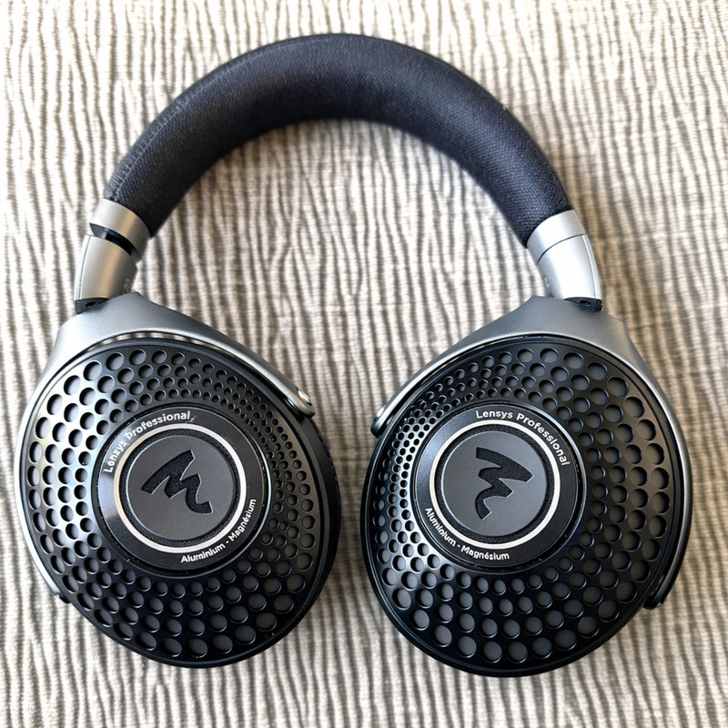 NiB Focal Lensys Professional ~ Closed-Back Over-Ear Headphones gallery