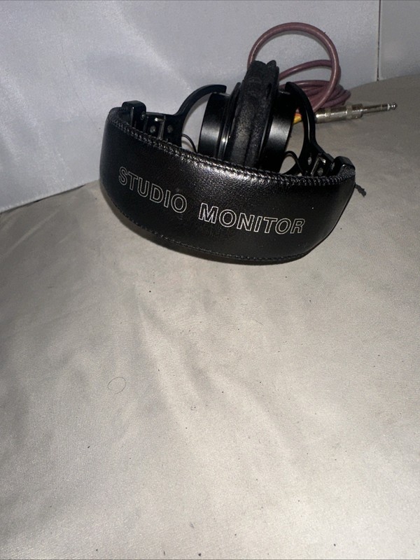 Sony MDR-V6 Over the Ear Headphones, Adjustable Head Band, Needs Ear Pads gallery