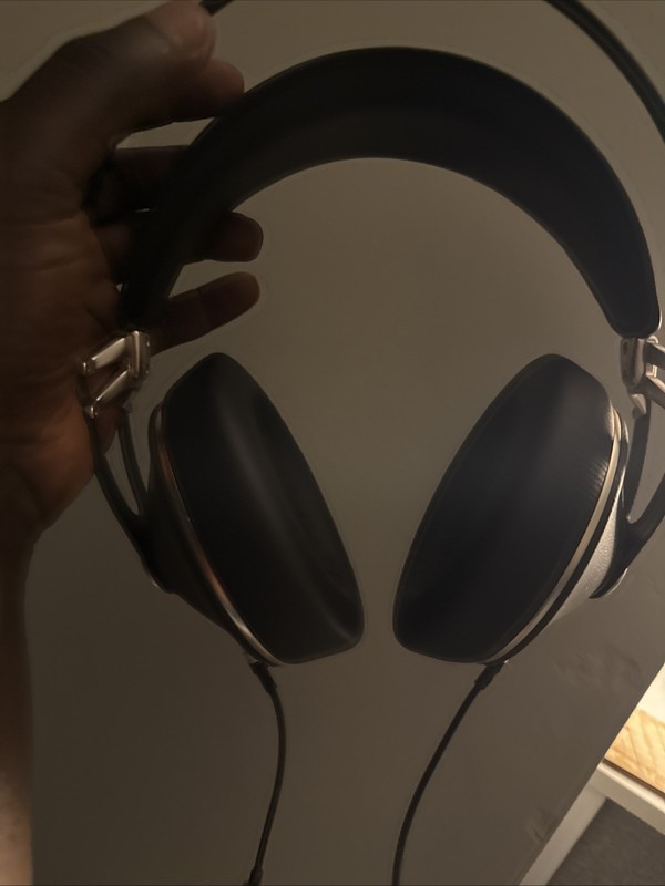 Meze Audio 99 Neo Wired Closed Back Over Ear Headphones (Black)