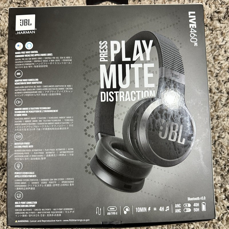 JBL Live 460NC Wireless Bluetooth On the Ear Noise-Canceling Headphones Black gallery
