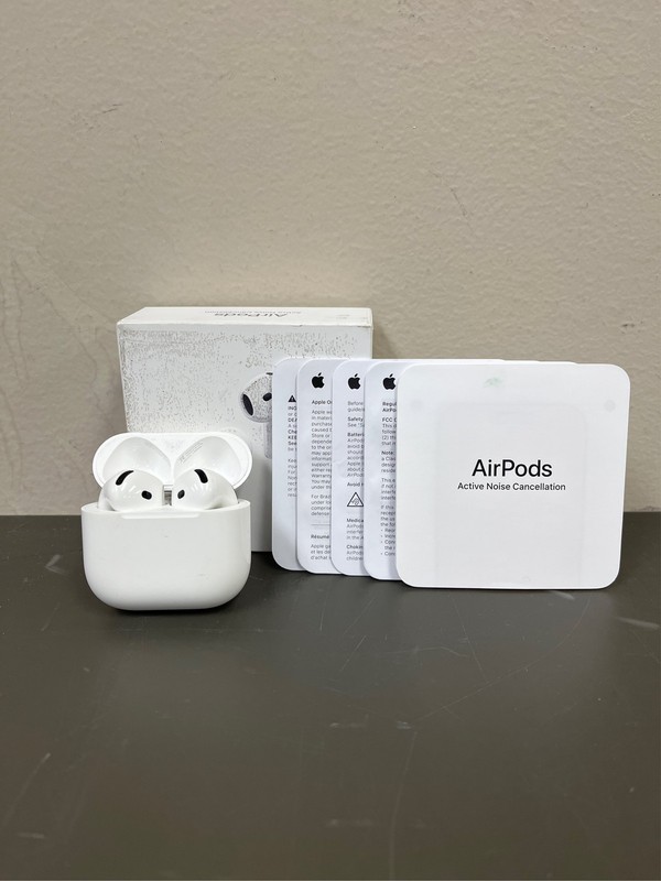Apple AirPods 4 with Active Noise Cancellation 7