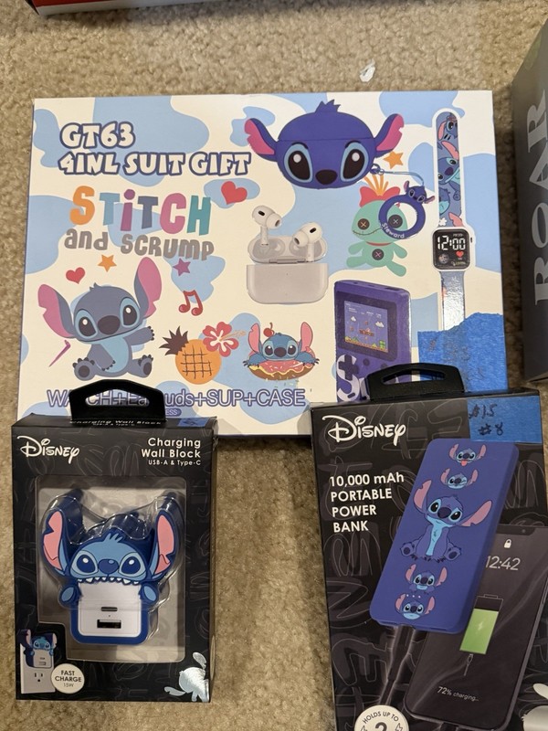 Disney Stitch & Scrump GT-63 Wireless Bluetooth In-Ear Earbuds 4-in-1 Gift Set