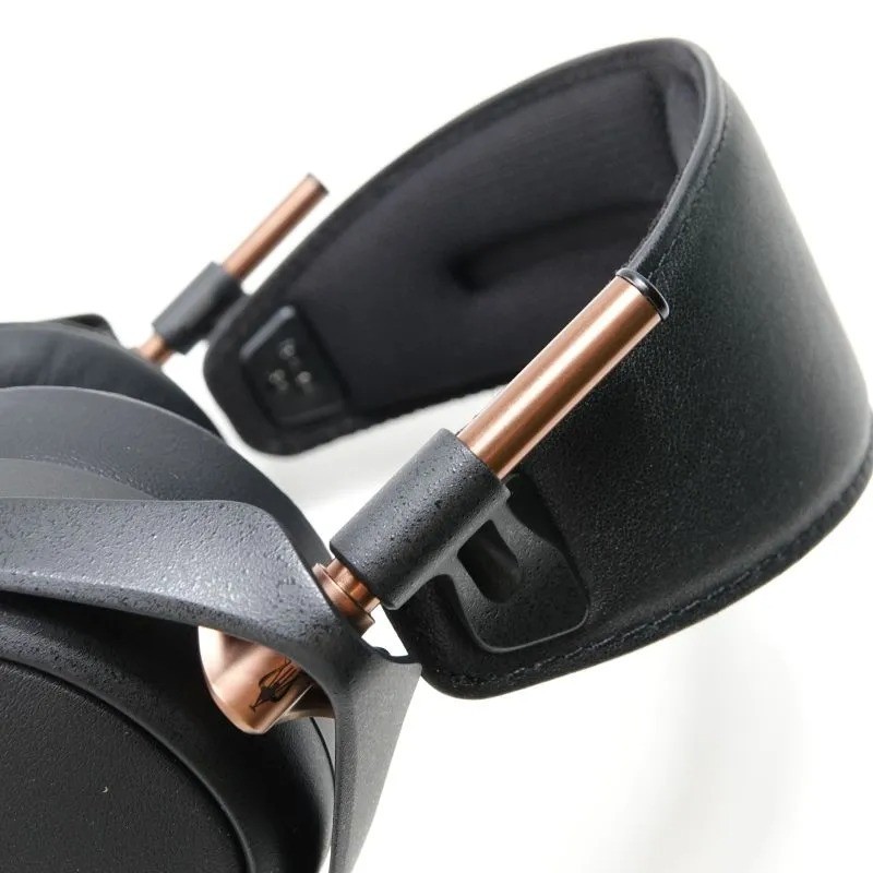 Meze Audio LIRIC LIR-BC Closed-Back Planar Headphones Used w/box gallery