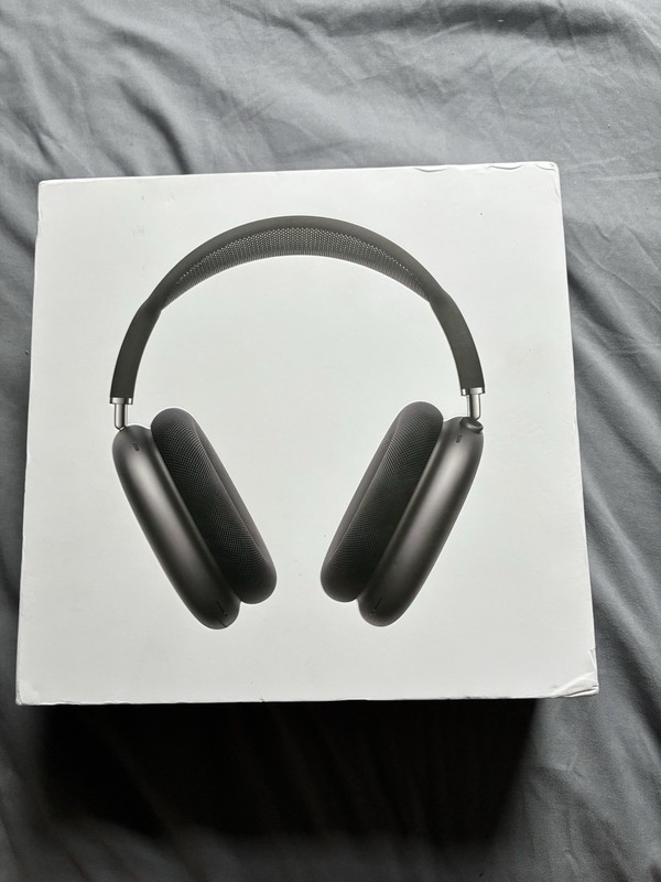 Apple AirPods Max (USB-C) – Midnight Black – (Excellent Mint Condition in Box)