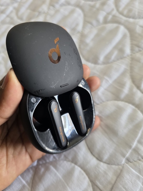 Soundcore Liberty Air 2 Pro In Ear Wireless Earbuds Only Right Side Works gallery