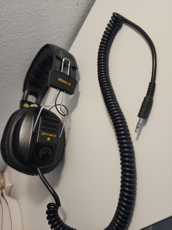 Vintage Optimus Stereo Nova 57 Headphones. Works. gallery
