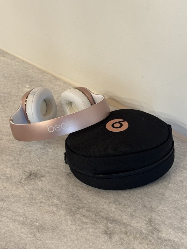 Beats by Dr. Dre Beats Solo 3 Wireless On-Ear Headphones - Rose Gold gallery