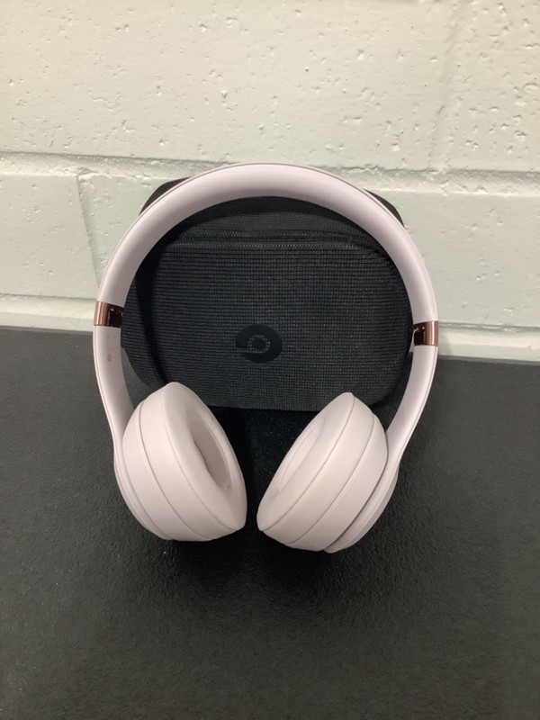 Beats Solo 4 True Wireless On-Ear Headphones - Cloud Pink gallery