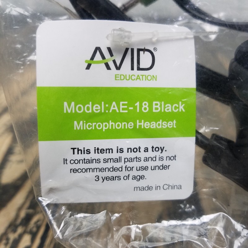 BRAND NEW LOT of 20 AVID AE-18 Lightweight 3.5mm Over-Ear Headphones Color BLACK gallery