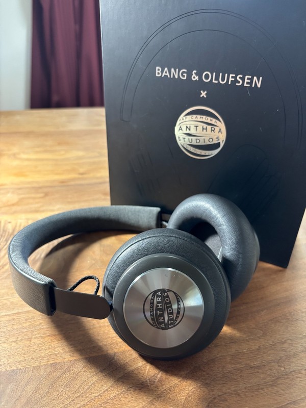 【Ending soon!!】Bang & Olufsen Beoplay H4 RAF CAMORA EDITION Wireless Headphones