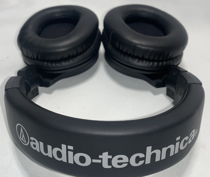 Audio-Technica ATH-M40x Pro Monitor Headphones, Black w/ Bluetooth adaptor
