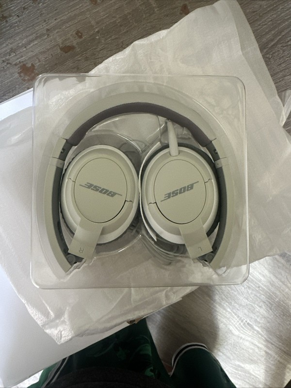Bose OE2i Headphones- White