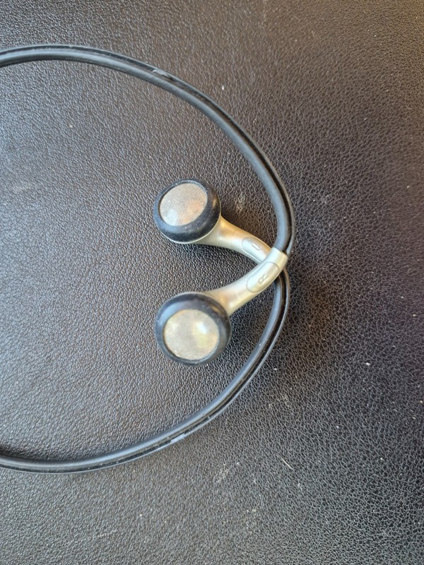 Nice Nike Flight Behind-the-Neck Headphones - SHJ020 gallery