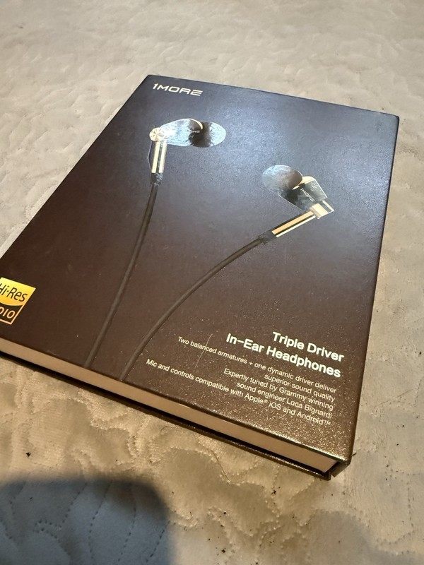 1more E1001 In Ear Wired Headphones - Gold gallery
