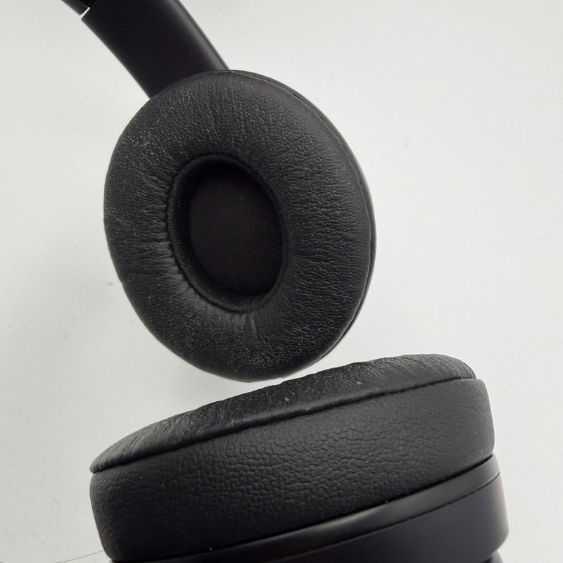 Beats Solo 3 Wireless Headphones gallery