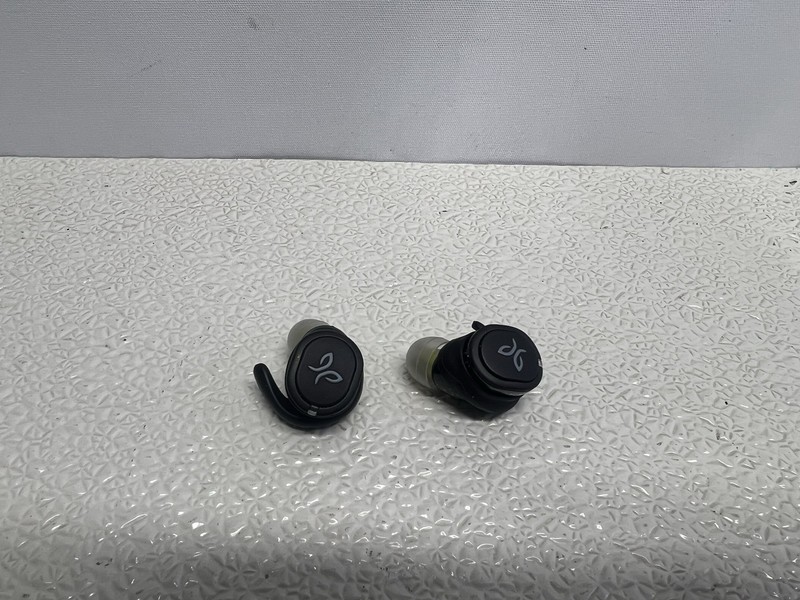 Jaybird - RUN XT Sport True Wireless In-Ear Headphones - Black/Flash - gallery