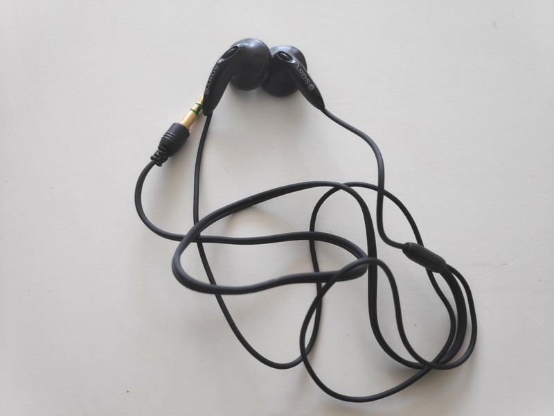 Vintage SONY EARPHONES MDR-E805