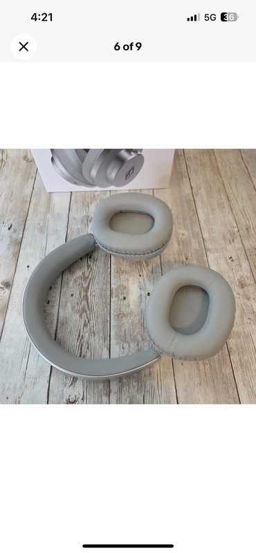 Ralph Lauren Unisex Wireless Headphones Gray/Silver gallery