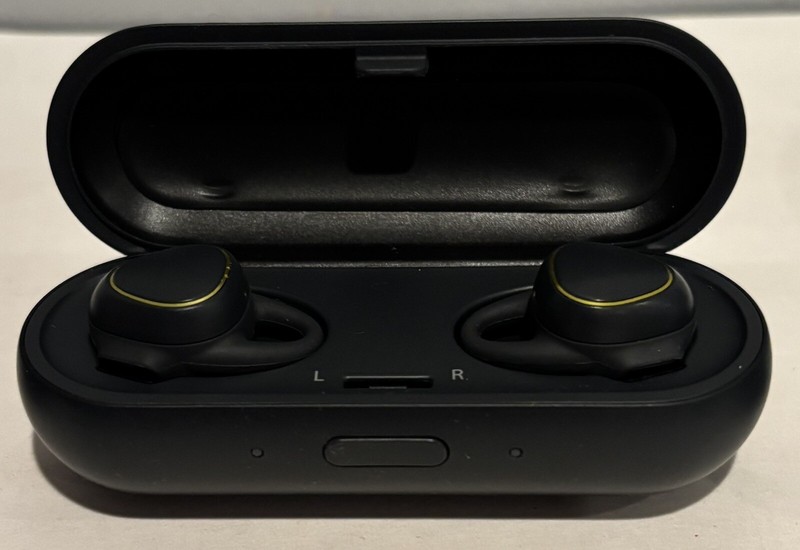 Samsung Gear IconX SM-R150 Bluetooth Wireless Earbud Lot Of 7 Untested For Parts gallery