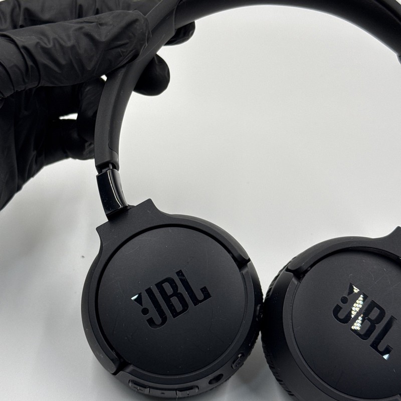 JBL Tune 670NC Wireless On-Ear Headphones with Adaptive Noise Cancelling - Great gallery
