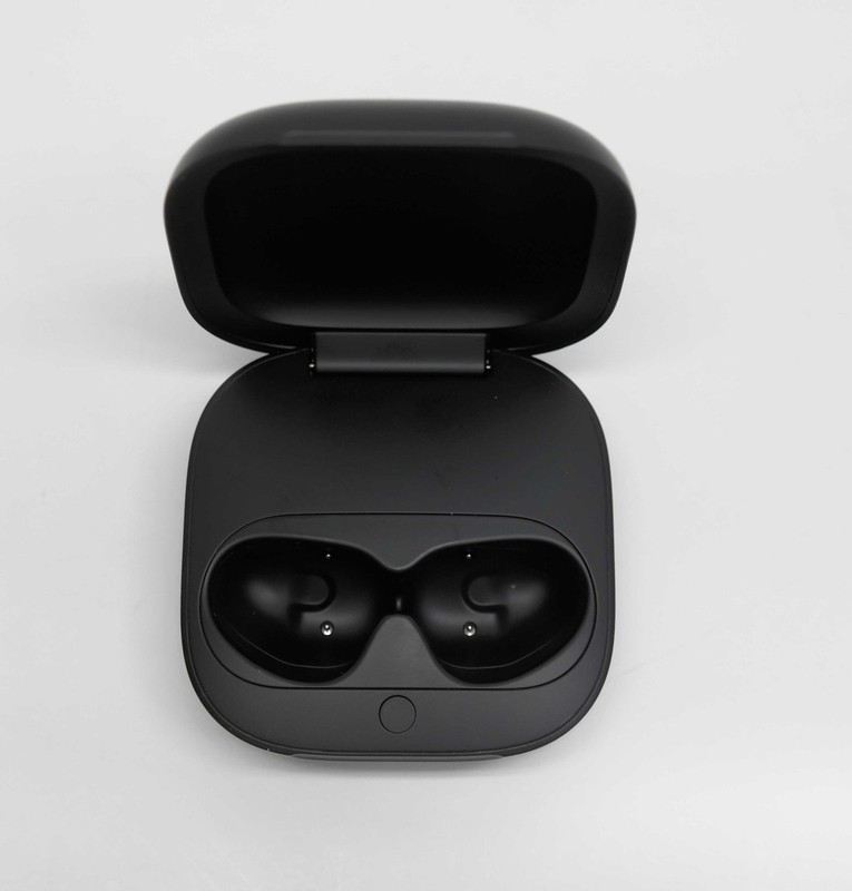 Genuine Beats by Dr. Dre Fit Pro Charging Case Replacement MK2F3LL/A Black gallery