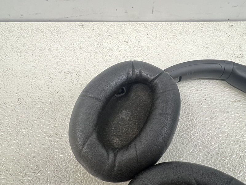 Sony WH-1000XM4 Wireless Headphones - Black - ***READ*** - gallery
