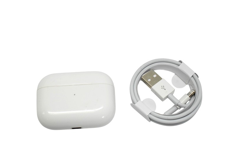 Apple AirPods Pro Wireless Earbuds 1st Gen MagSafe Charging Case White A2190