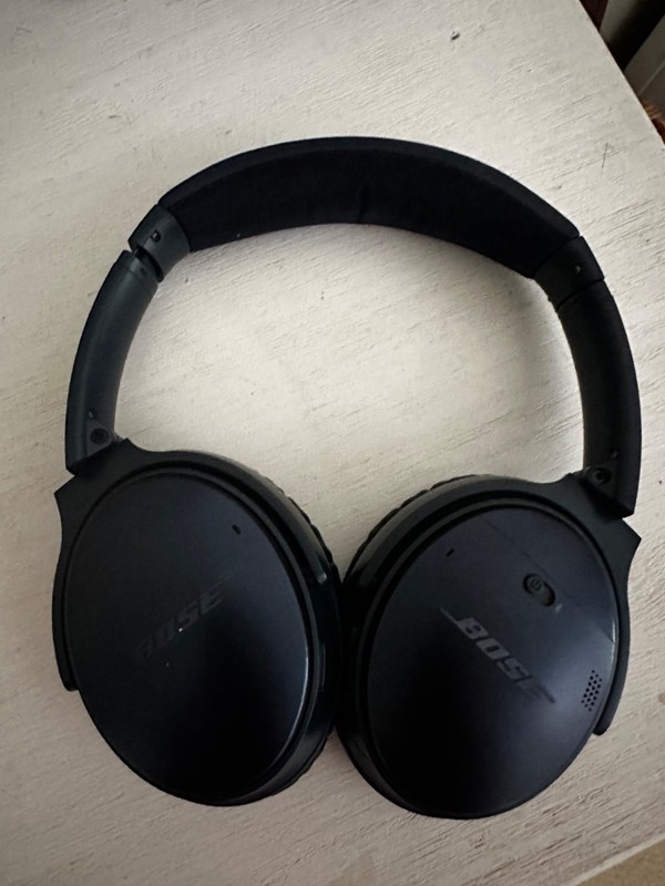 Bose Quiet Comfort 35 wireless Headphone ii gallery