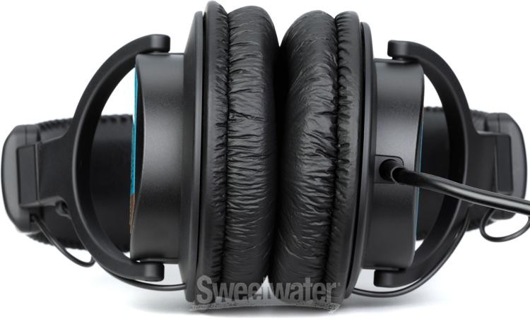 Sony MDR-7506 Closed-back Professional Headphones gallery