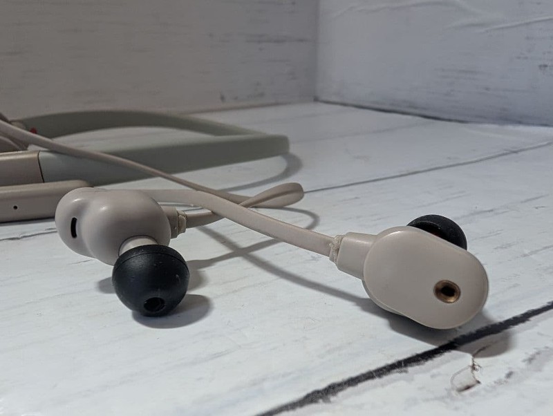 SONY WI-1000XM2 Wireless Noise Canceling Stereo Headset Platinum Silver Used gallery