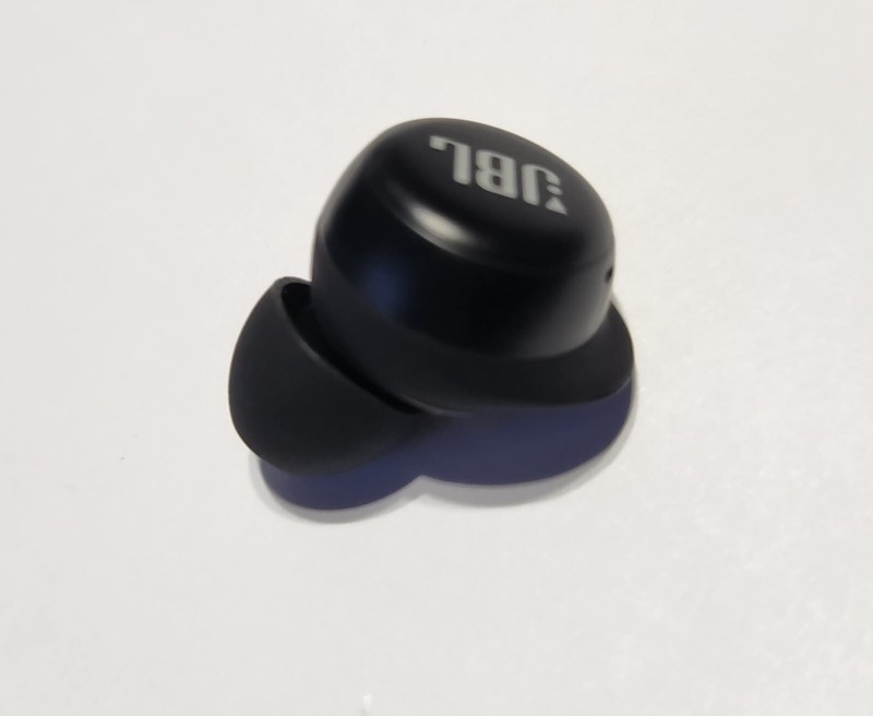 DEFECTIVE Black JBL LIVE FREE NC+ True Wireless RIGHT SIDE ONLY Earbud -NO POWER