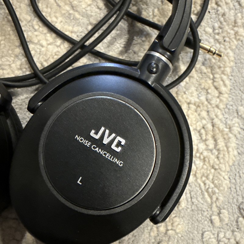 JVC HA-NC250 Stereo Headphones Noise Canceling w/ Case Adapters Wired gallery