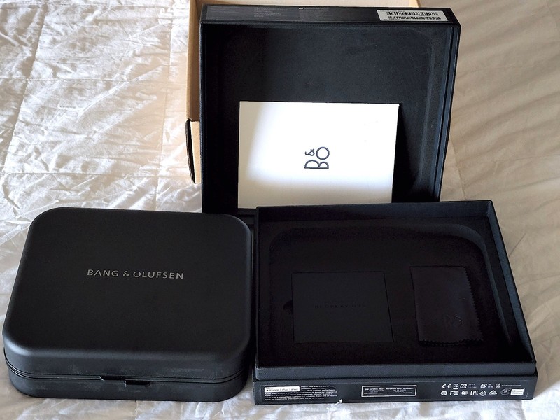 Bang & Olufsen Beoplay H95 Headphones - Black - BOX ONLY!!! gallery