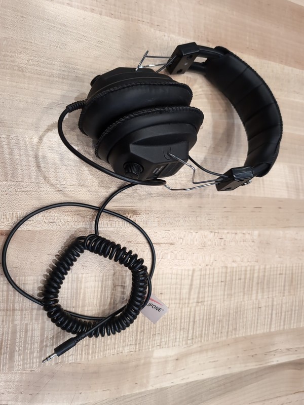 3F Califone 3068AV Switchable Stereo/Mono Headphones, 6 Ft Cord, Adjust Headband