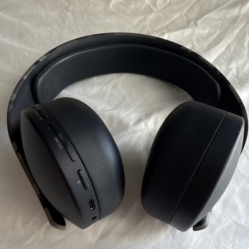 PlayStation Sony A500 Over-Ear Bluetooth Wireless Headphones Gray/Black Camo gallery