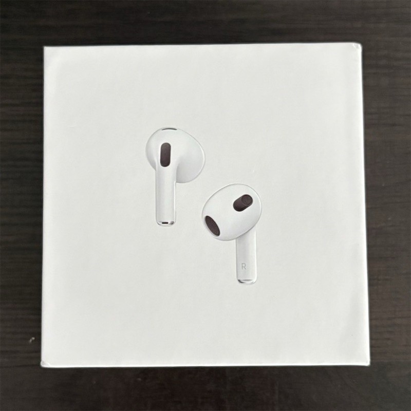 Apple AirPods (3rd Gen) Wireless w/ MagSafe Charging Case A2565/A2566