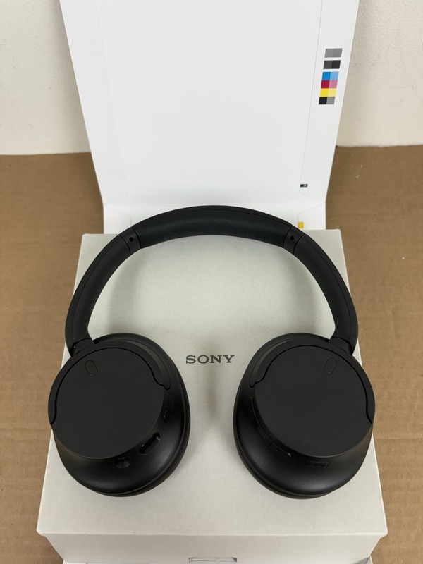 Sony WH-CH720N Black Bluetooth Wireless Over-Ear Noise-Canceling Headphones NOB