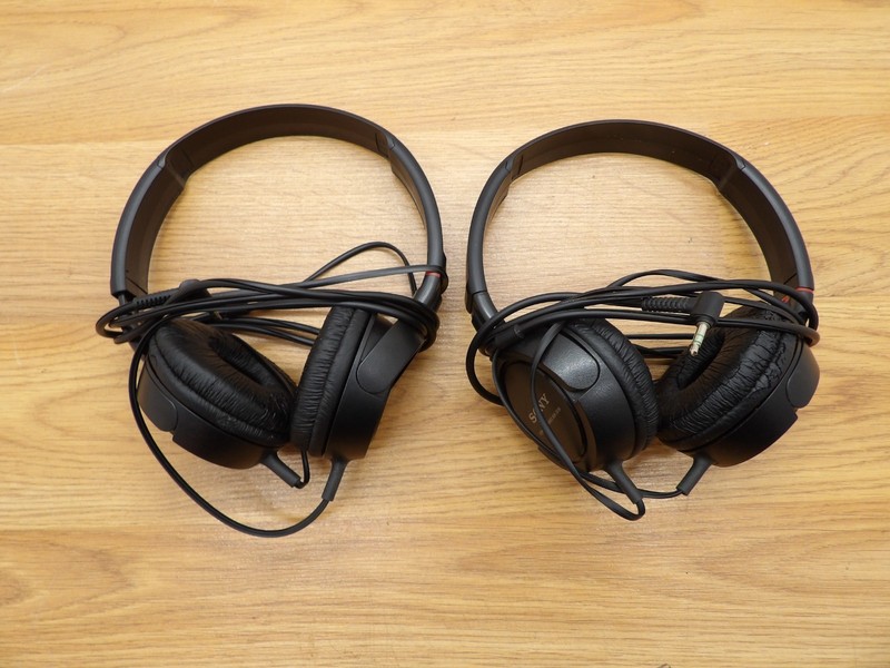 Lot Of 2 Sony MDR-ZX100 Stereo Headphones Black Tested & Works-FREE SHIPPING!