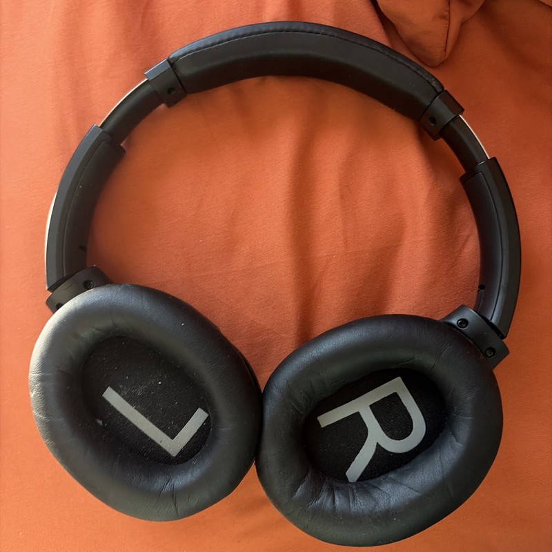 ZIHNIC Active Noise Cancelling Headphones gallery