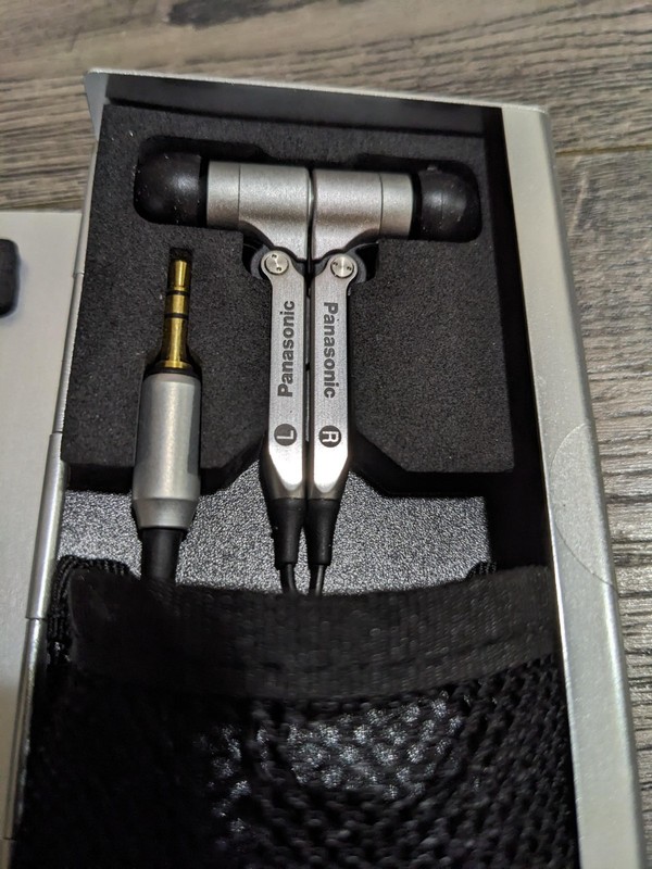 Panasonic HJE70 In-Ear IEM Vintage Flagship Stereo Earphones Headphones gallery