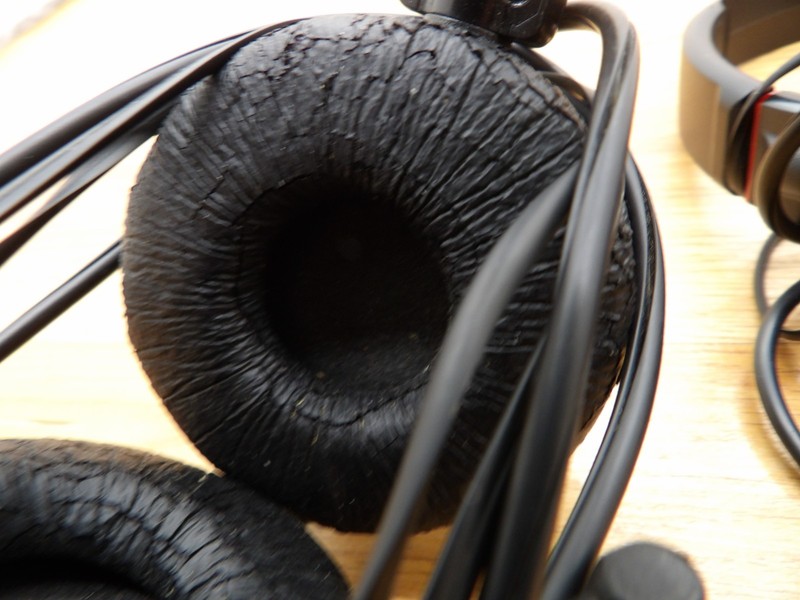 Lot Of 2 Sony MDR-ZX100 Stereo Headphones Black Tested & Works-FREE SHIPPING! gallery