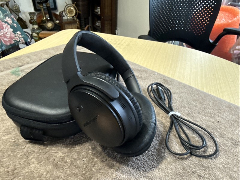 Bose QuietComfort 35 II Noise Cancelling Wireless Headphones