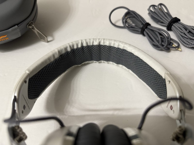 V-Moda Crossfade M-100 Over-Ear Headphones - White Silver #2 gallery