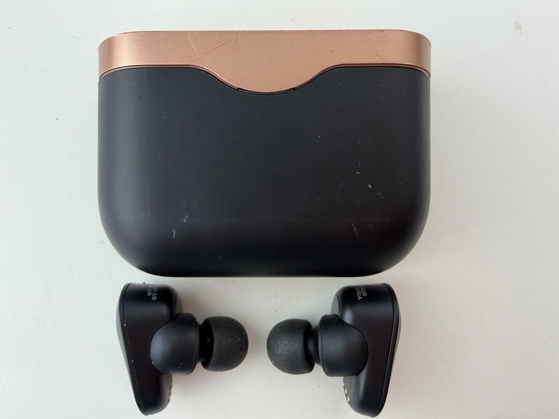 Sony WF-1000XM3 True Wireless Earbuds Bluetooth Noise Canceling Black READ
