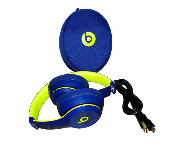 B e a t s S o l o 3 Wireless A1796 Head Phone