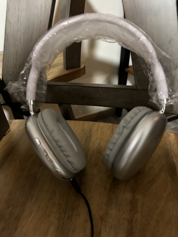 P-Max300 COOL.Art Wireless Bluetooth Headphones Touchscreen Display gallery