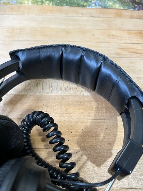 Vintage Rare Wired Audio 200 Volume Adjustable Headphones Tested gallery