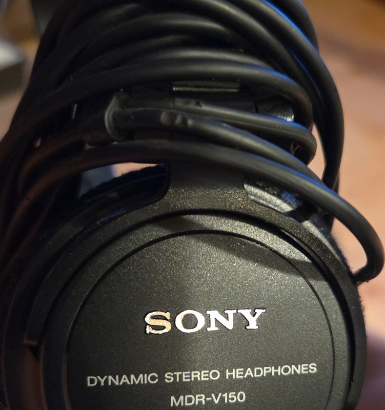 Pair of Sony MDR-V150 Dynamic Stereo Headphones Black Over-Ear MDR-V150 MPN