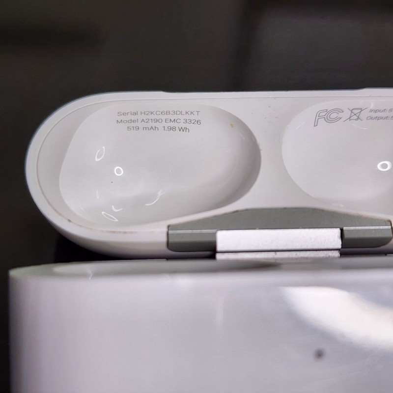 Apple AirPods Pro 1st Gen OS White | Noise Cancelling | *Read Description gallery