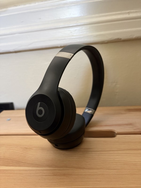 Beats Solo 4 Bluetooth Wireless On-Ear Headphones – Matte Black